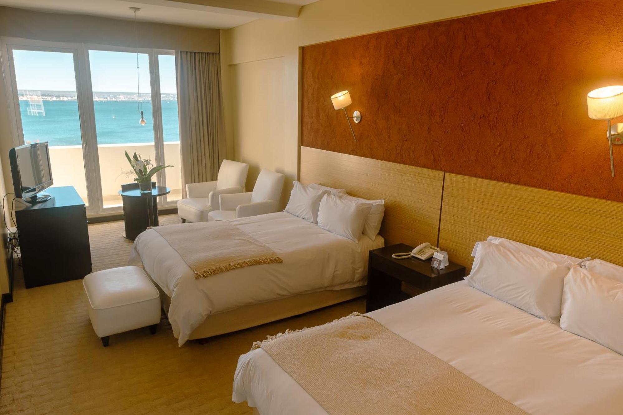 Hotel Rayentray Puerto Madryn Esterno foto