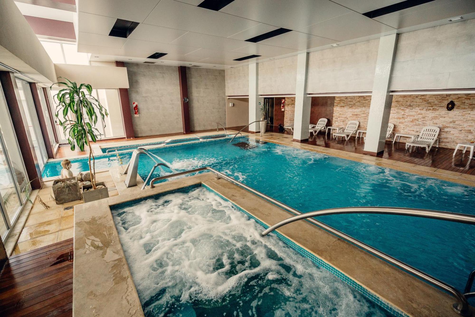 Hotel Rayentray Puerto Madryn Esterno foto