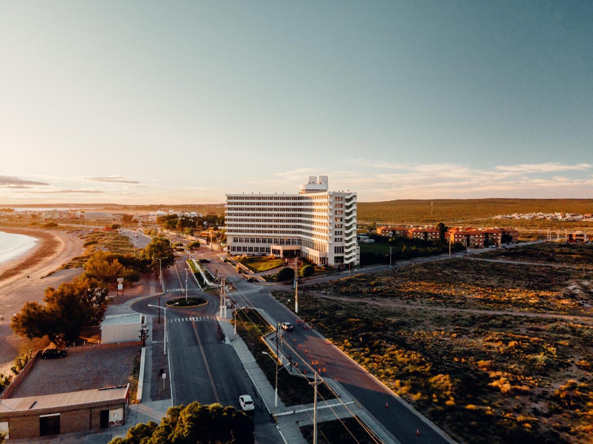 Hotel Rayentray Puerto Madryn Esterno foto